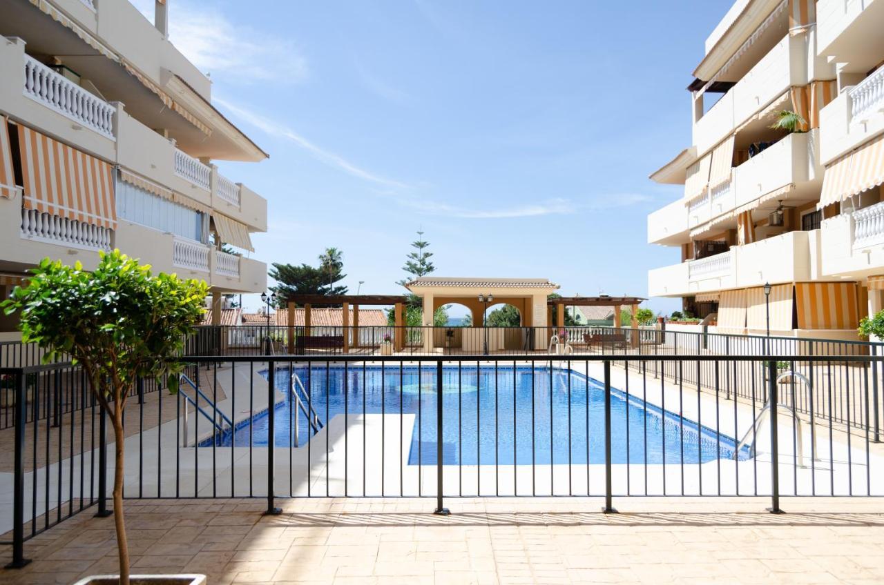 Wintowinrentals Pool, Sunny Side & Free Parking. ตอร์เร เด เบนากาลบอน ภายนอก รูปภาพ