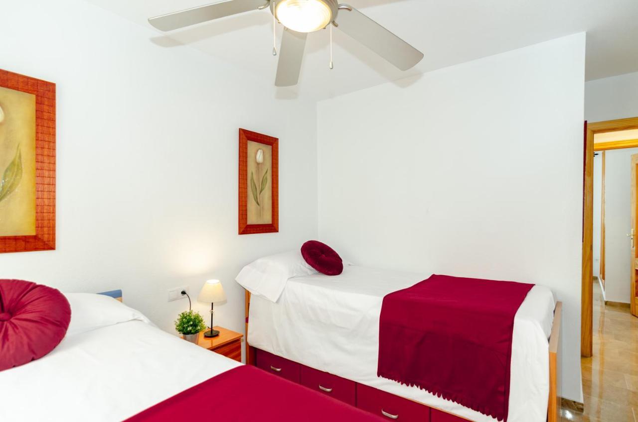 Wintowinrentals Pool, Sunny Side & Free Parking. ตอร์เร เด เบนากาลบอน ภายนอก รูปภาพ